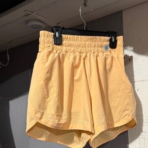 LULULEMON TRACK THAT SHORTS